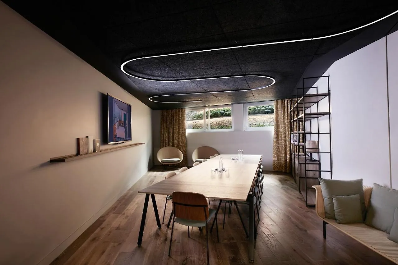 Drawing House Отель
